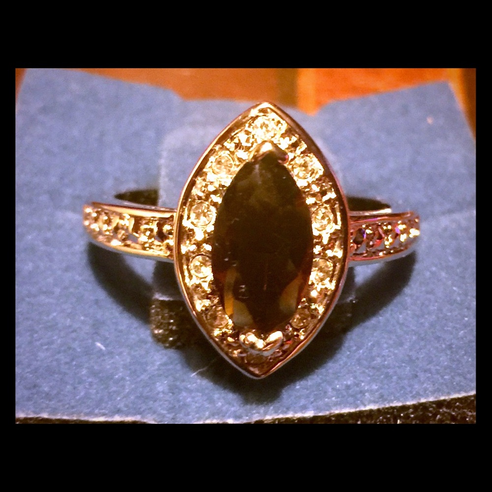 Avon Silver Chocolate Marquis ring Sz. 10